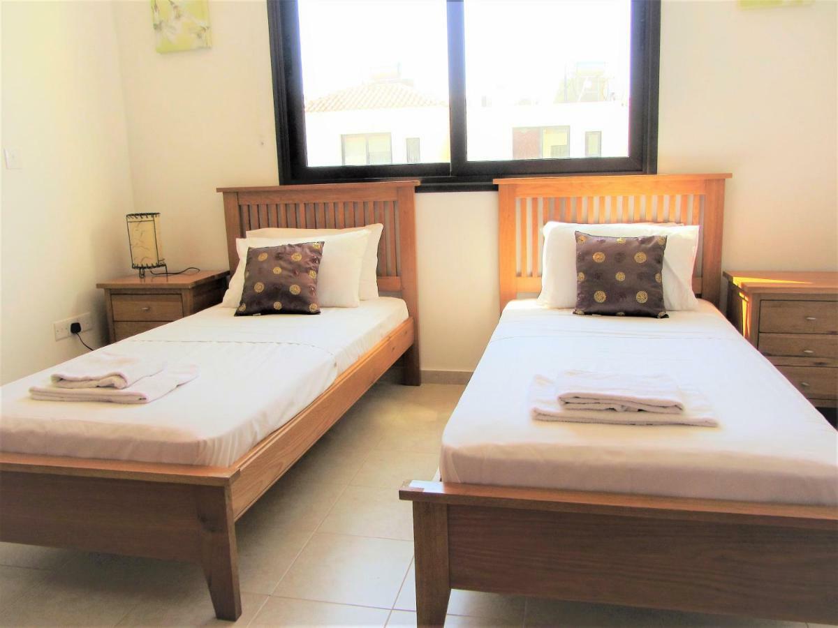 Villa Jade Paralimni Exterior foto